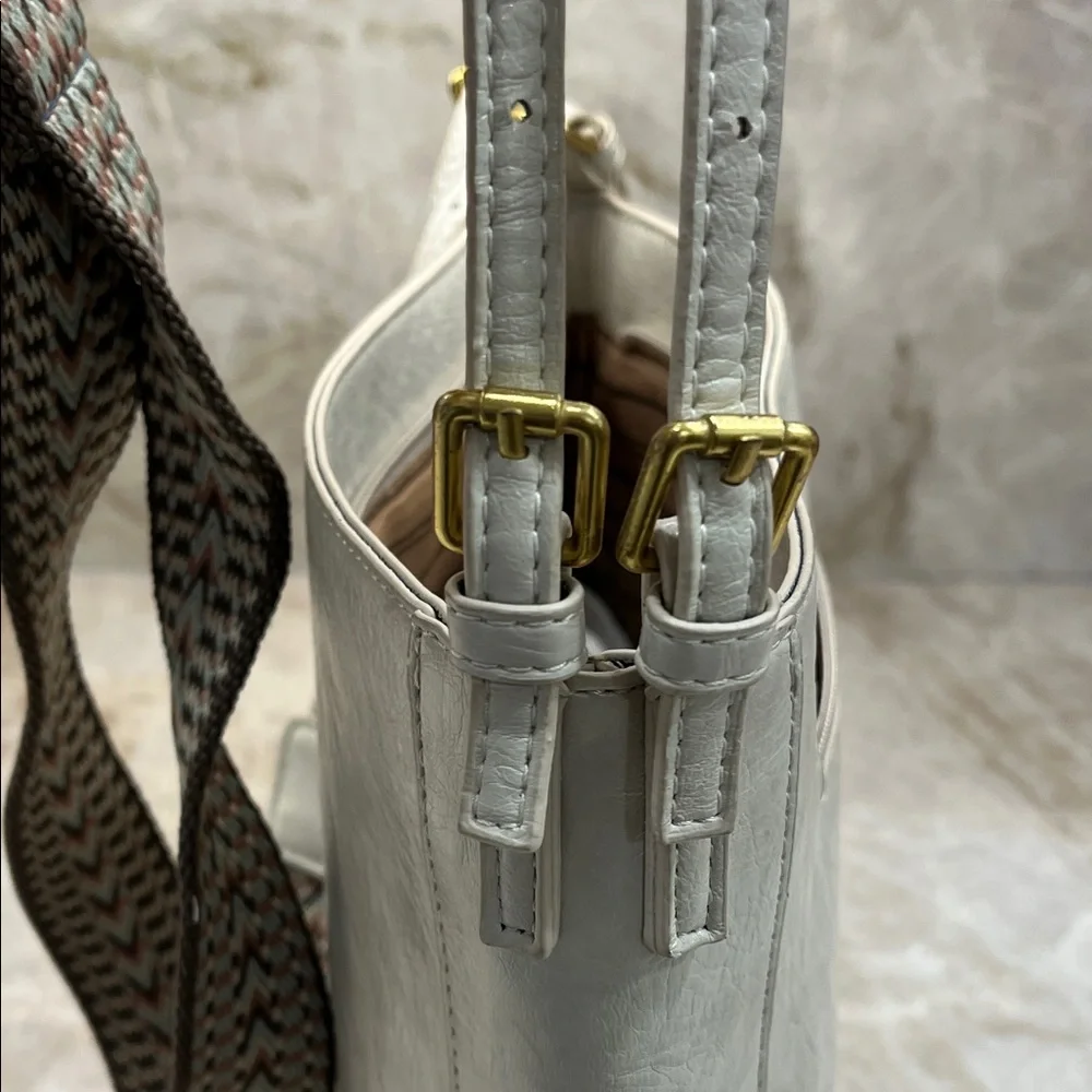 Women’s Cream Leather Crossbody Bag with Guitar Strap - Picture 12 of 12